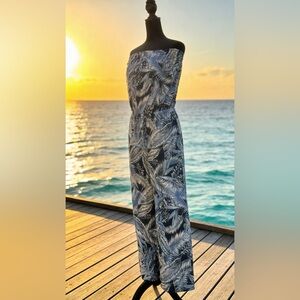 Connected Apparel Medium Navy & White Tropical Print Off-Shoulder Jumpsuit